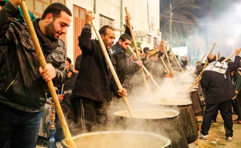 روزانه ۱۰ هزار پرس غذا بین زائران در مهران توزیع می شود