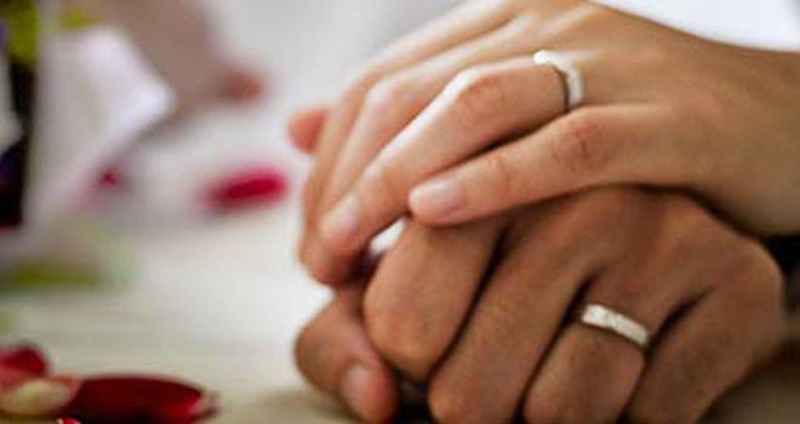 سن ازدواج زنان در روستاهای ایلام بالاتر از مناطق شهری است