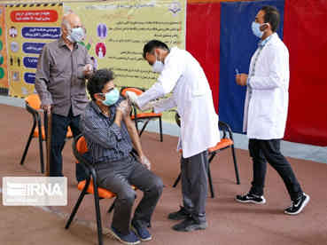 فرماندار: سه هزار و ۱۴۵ نفر در مهران دز سوم واکسن کرونا تزریق کردند
