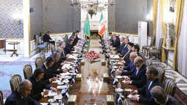 در نشست مشترک هیئت‌های عالی‌رتبه ایران و ترکمنستان؛ آیت‌الله رئیسی: همکاری‌های تهران و عشق‌آباد در دو سال اخیر رشد چشمگیری داشته است